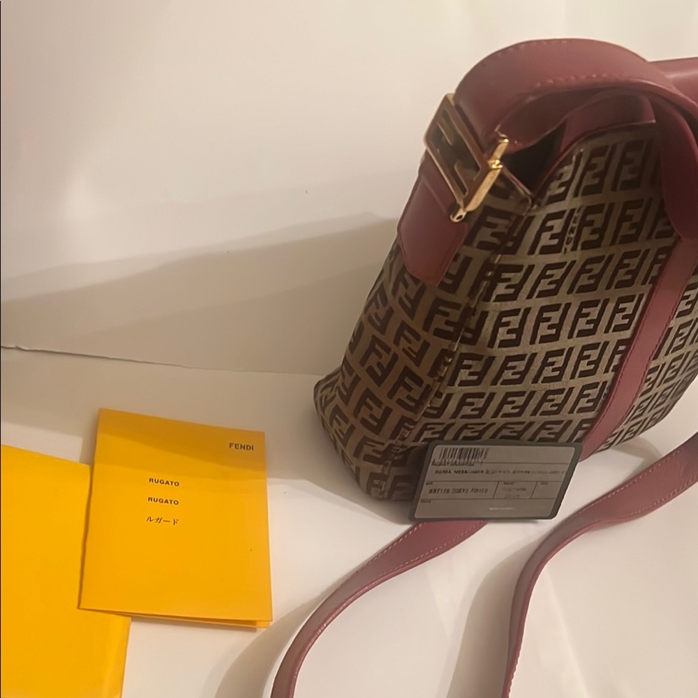 Fendi Bag - Picture 2 of 10
